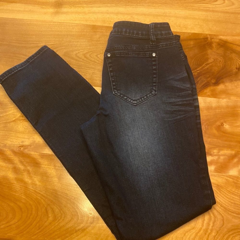 2/$15 T Five jeans dark wash with studs‎ and jewel button